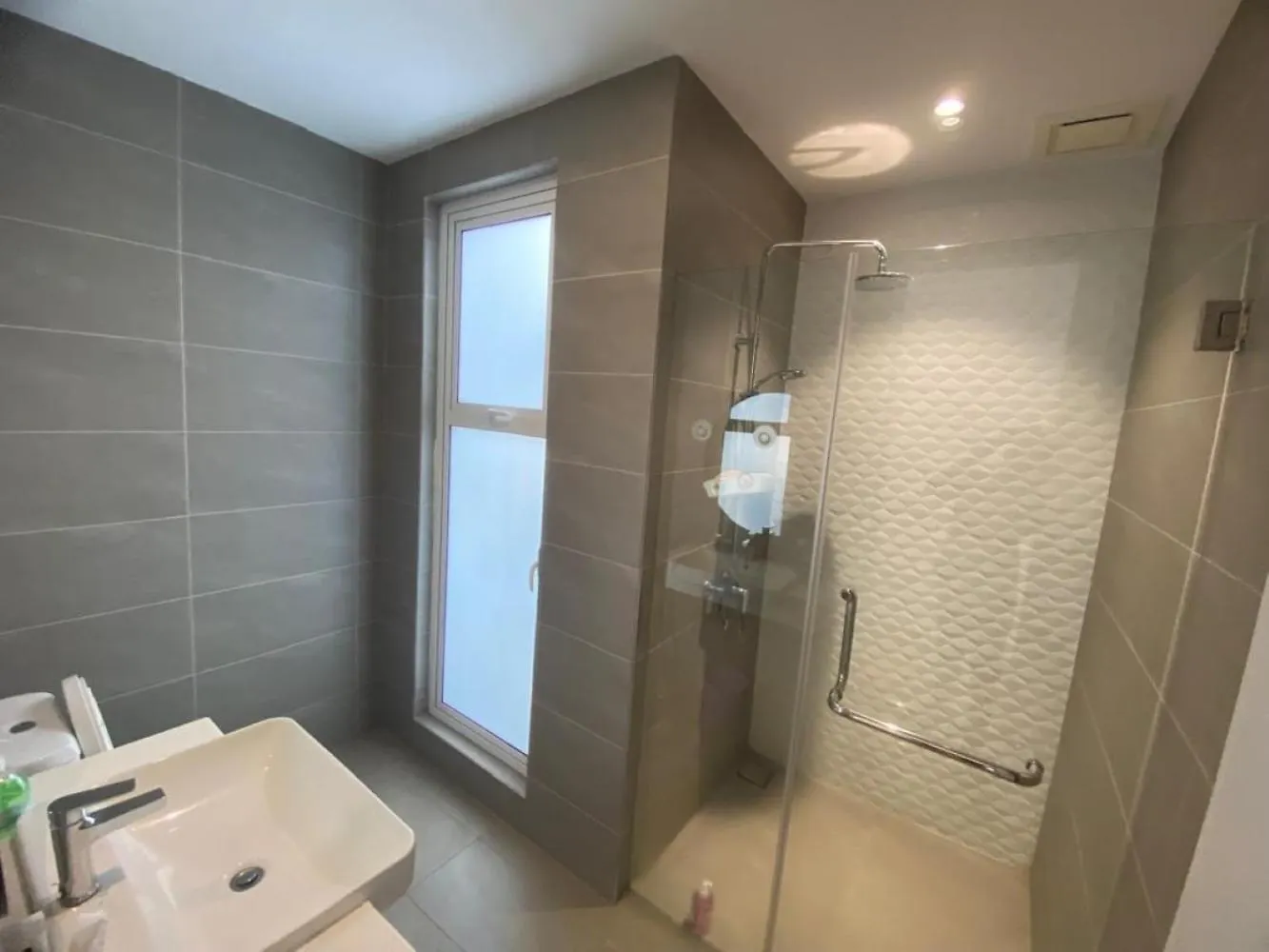 Quill Residence Cozy White Kuala Lumpur