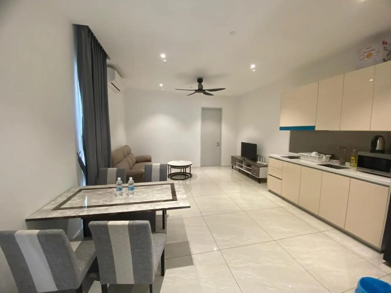 Quill Residence Cozy White Kuala Lumpur Appartement