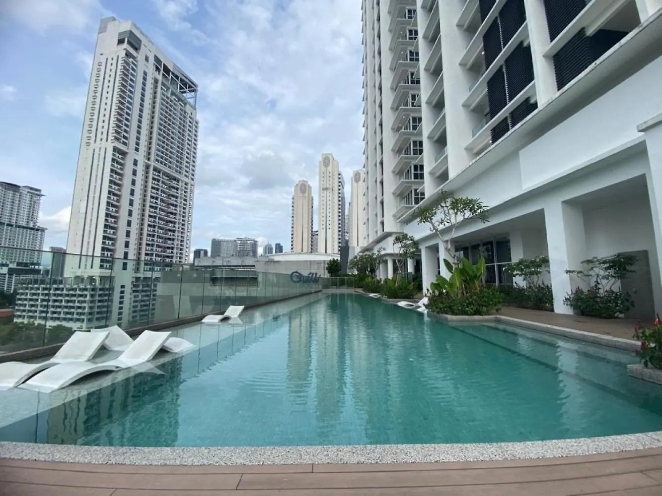 Quill Residence Cozy White Kuala Lumpur